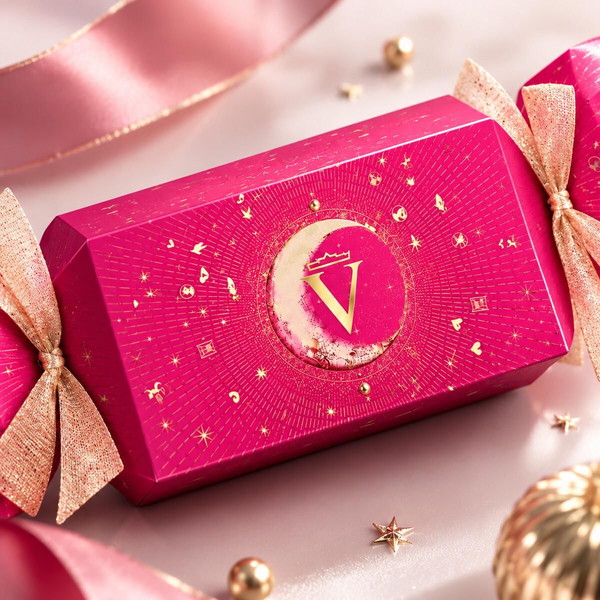 Косметичний набір Valmont Fuchsia Odyssey Vitality Cracker