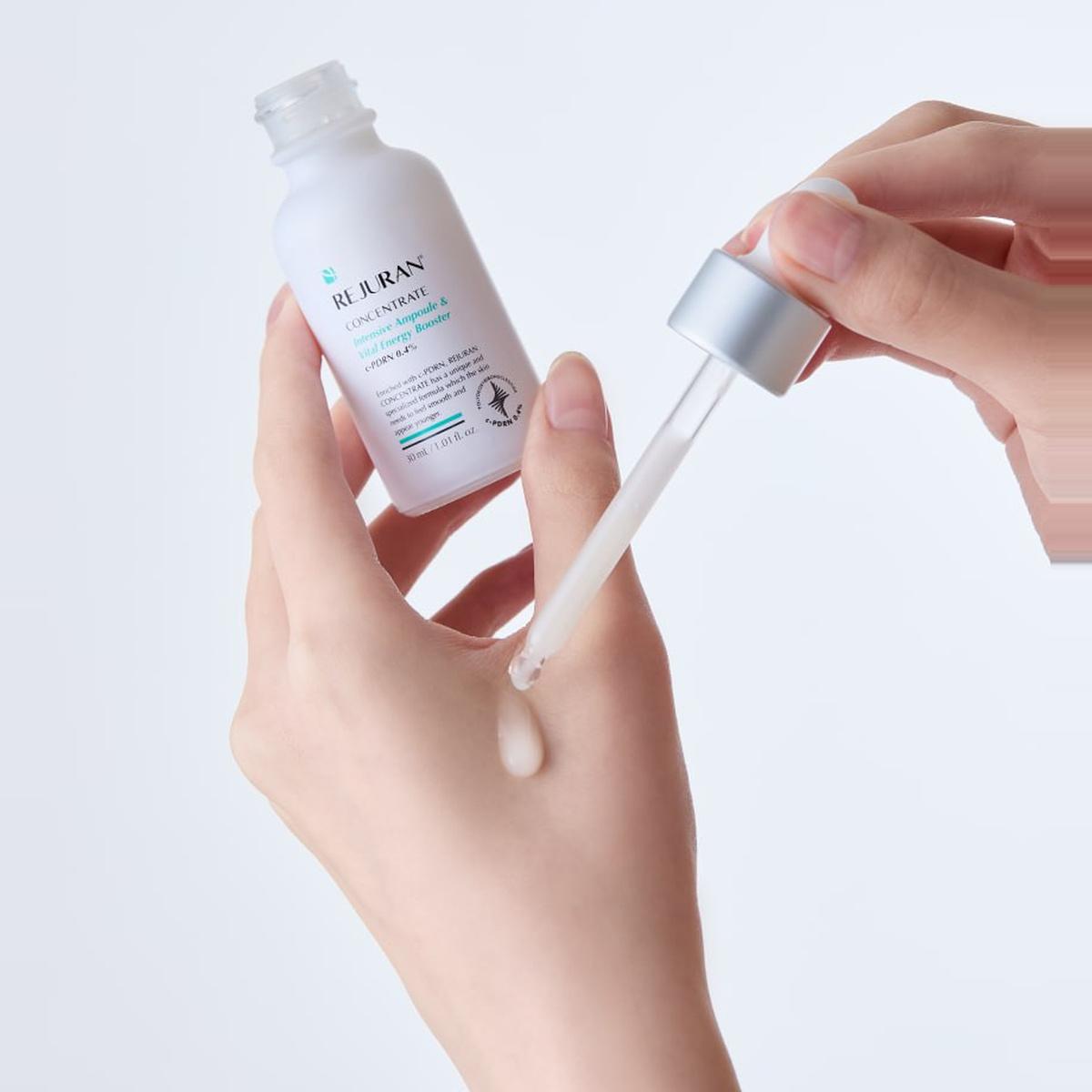 Інтенсивна омолоджувальна сироватка-концентрат із c-PDRN 0,4% Rejuran Concentrate Intensive Ampoule & Vital Energy Booster, 30 мл Інтенсивна омолоджувальна сироватка-концентрат із c-PDRN 0,4% Rejuran Concentrate Intensive Ampoule & Vital Energy Booster, 30 мл