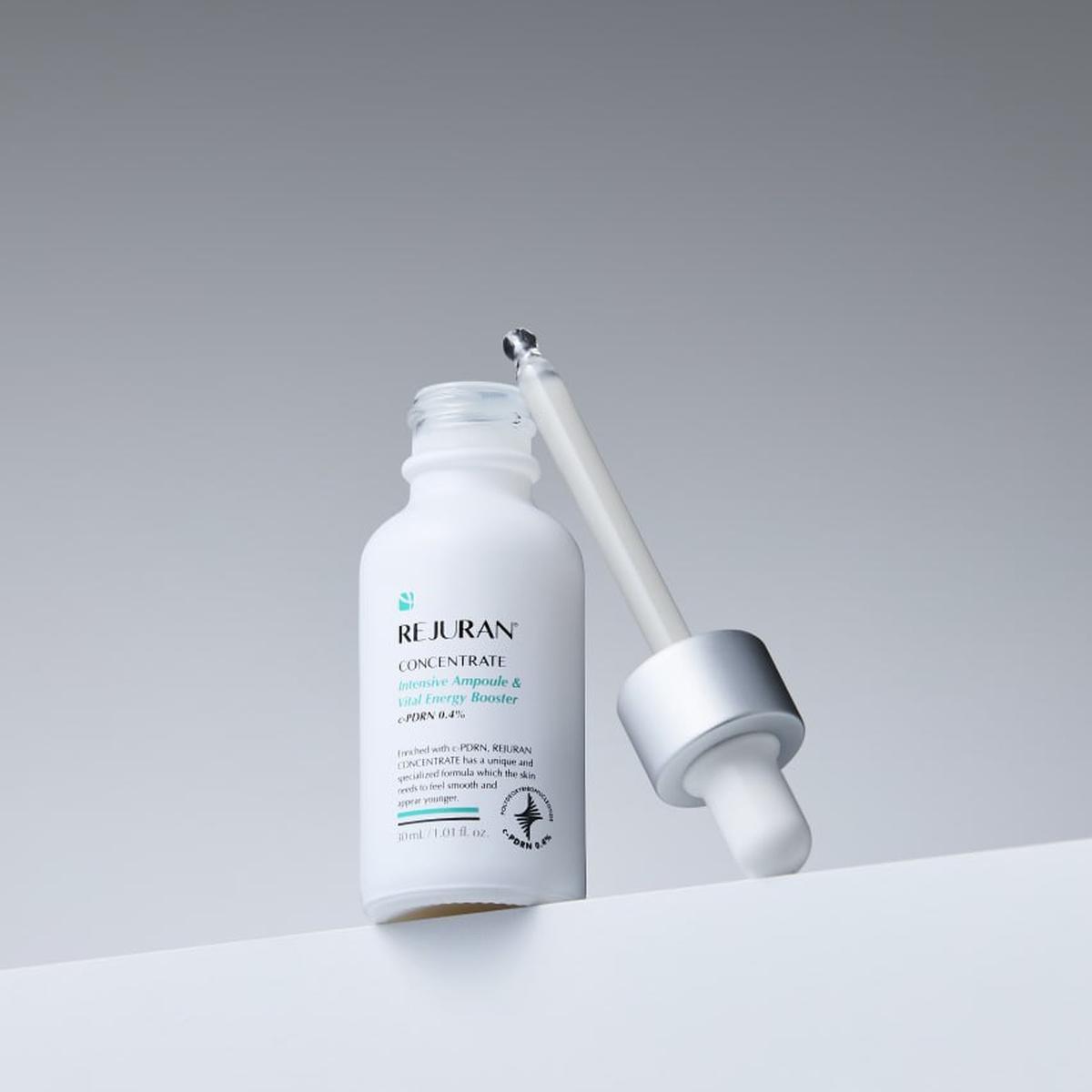 Інтенсивна омолоджувальна сироватка-концентрат із c-PDRN 0,4% Rejuran Concentrate Intensive Ampoule & Vital Energy Booster, 30 мл Інтенсивна омолоджувальна сироватка-концентрат із c-PDRN 0,4% Rejuran Concentrate Intensive Ampoule & Vital Energy Booster, 30 мл
