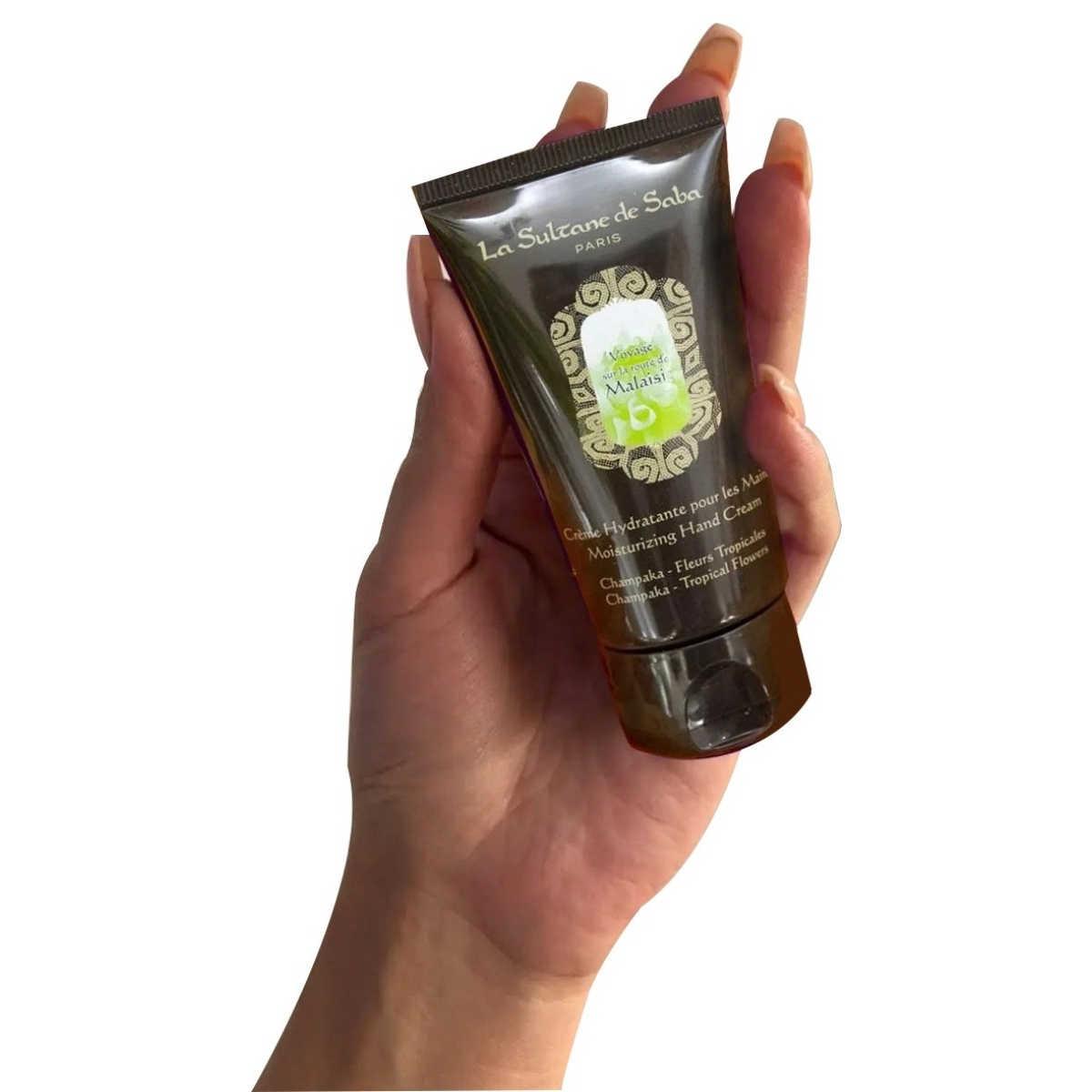 Крем для рук «Малайзія» La Sultane de Saba Voyage Malaisie Moisturizing Hand Cream Champaka - Tropical Flowers, 50 мл Крем для рук «Малайзія» La Sultane de Saba Voyage Malaisie Moisturizing Hand Cream Champaka - Tropical Flowers, 50 мл