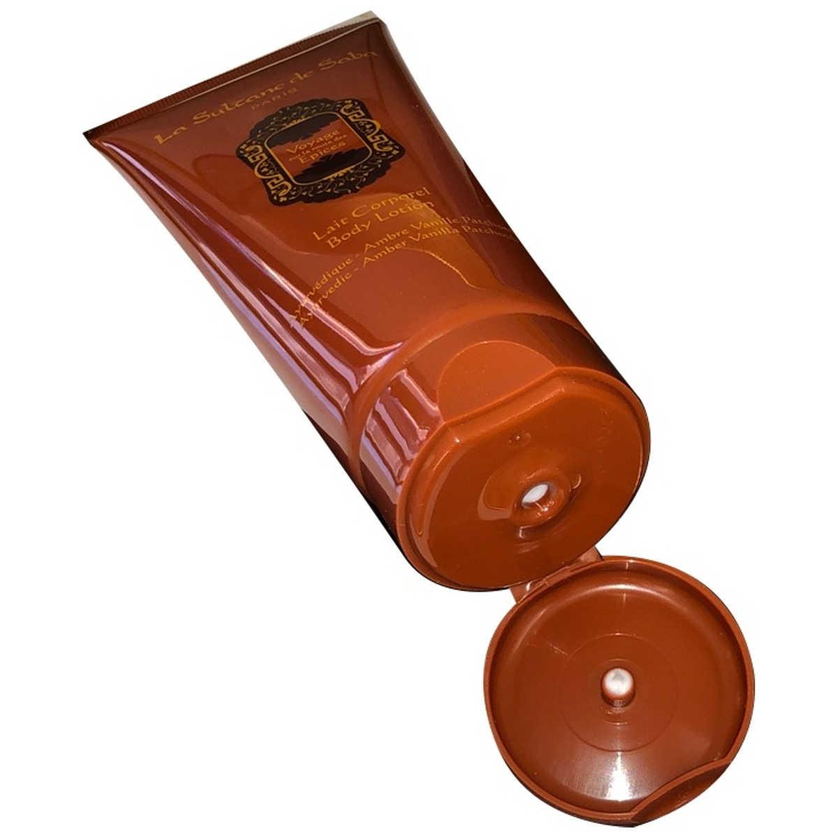 Молочко для тіла аюрведичне La Sultane de Saba Voyage Epices Body Lotion Ayurvedic - Amber Vanilla Patchouli, 200 мл Молочко для тіла аюрведичне La Sultane de Saba Voyage Epices Body Lotion Ayurvedic - Amber Vanilla Patchouli, 200 мл