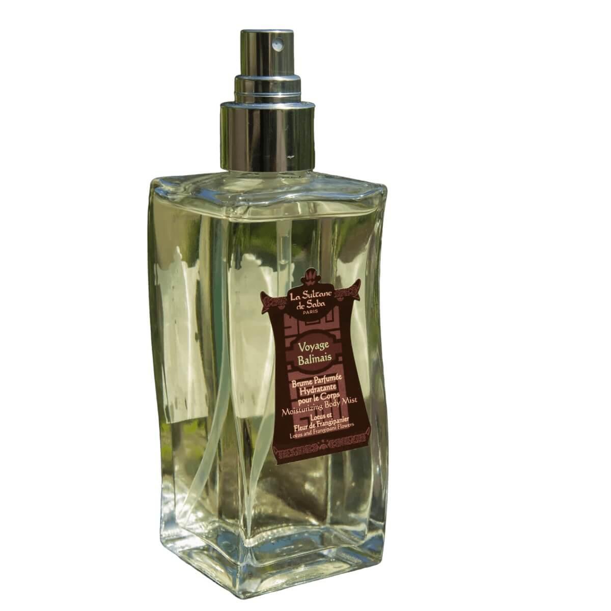 Парфумований спрей для тіла «Балі, лотос і франжипані» La Sultane de Saba Voyage Balinais Moisturizing Body Mist Lotus and Frangipani Flowers (Body Water Bali), 200 мл Парфумований спрей для тіла «Балі, лотос і франжипані» La Sultane de Saba Voyage Balinais Moisturizing Body Mist Lotus and Frangipani Flowers (Body Water Bali), 200 мл