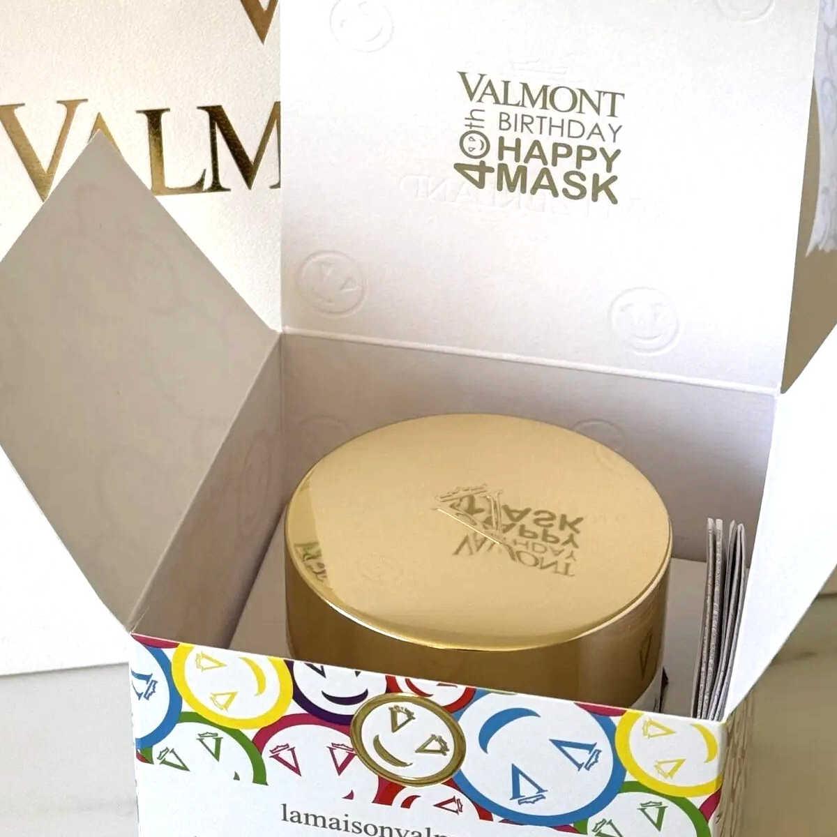 Преміум клітинна антистрес крем-маска для шкіри обличчя Лімітована колекція «40 років масці» Valmont Prime Renewing Pack 40 Year Edition, 75 мл Преміум клітинна антистрес крем-маска для шкіри обличчя Лімітована колекція «40 років масці» Valmont Prime Renewing Pack 40 Year Edition, 75 мл